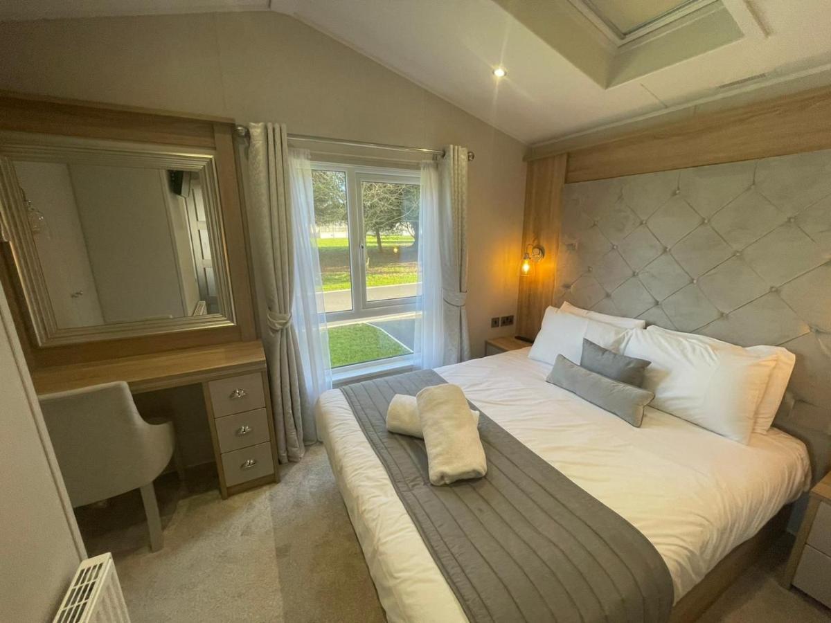 Brians Lodge With Hot Tub بوكلينجتون المظهر الخارجي الصورة